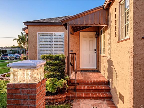 5th image of 11846 Orchard Ave