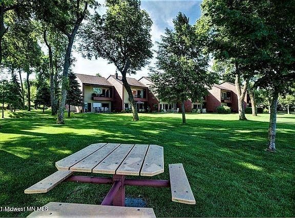 2nd image of 28467 Balmoral Dr