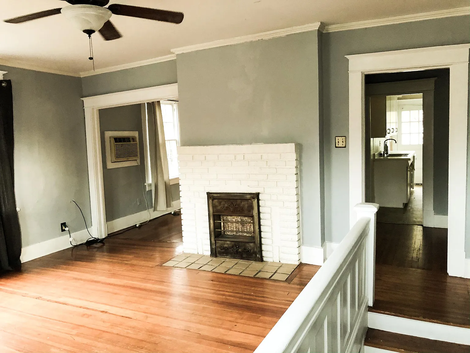 836 Arlington St — Photo 2