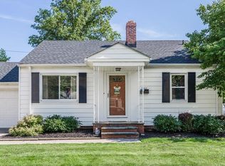 5243 Bridgewater Rd, Lyndhurst, OH 44124