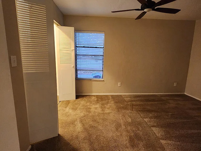 1725 SW 69th Way — Photo 14