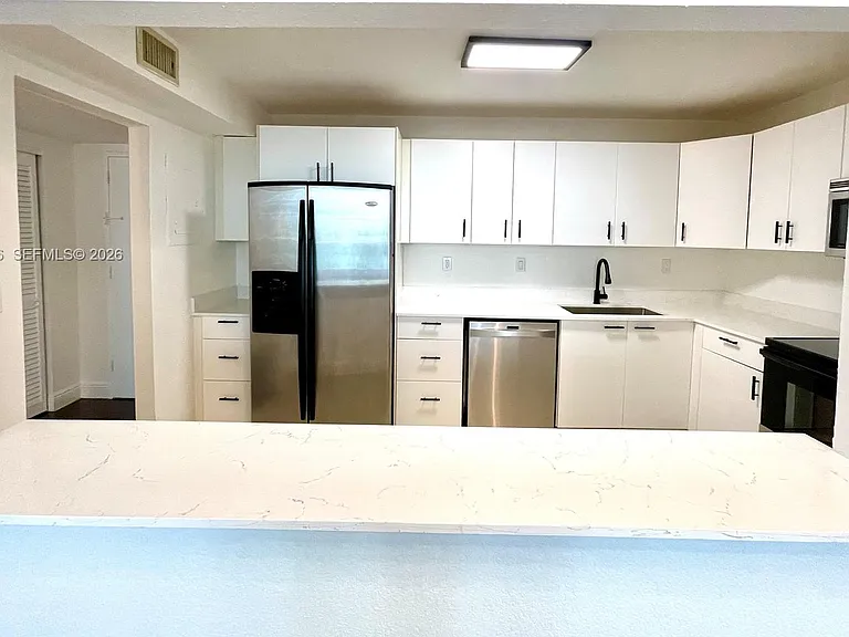 19390 Collins Ave #316 — Photo 7