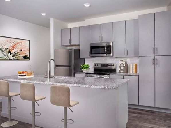 947 Myers St APT 425