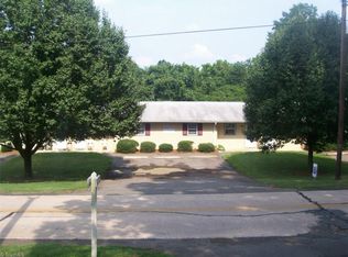 3465 Valley Rd, Winston Salem, NC 27106