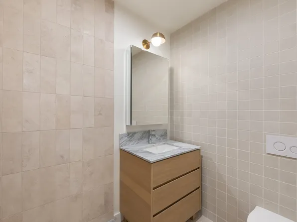 591 Tenth Street image 20 of 26