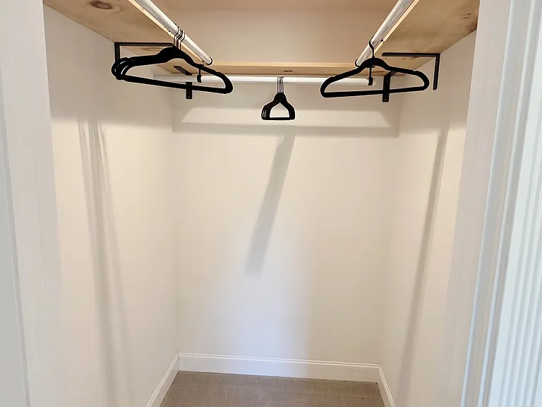 65 Oakland Ave — Photo 5