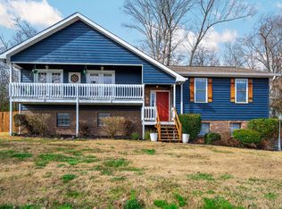 8115 Savannah Hills Dr, Ooltewah, TN 37363