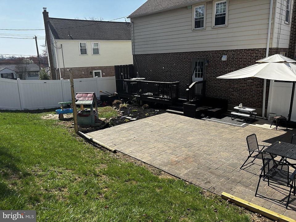 2nd image of 2907 Kanes Rd