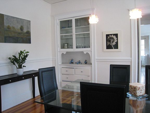 dining room alternate view