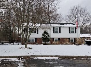 106 Setian Ln, West Warwick, RI 02893