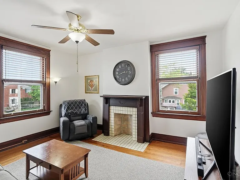 3647 Paxton Ave — Photo 10