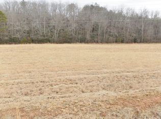 1 Westfield Rd, Mount Airy, NC 27030