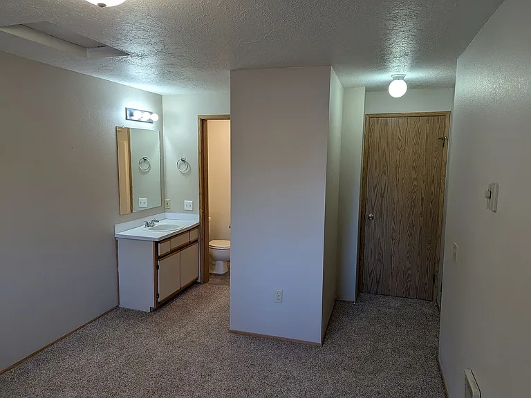 Silverwood Apartments — Photo 63
