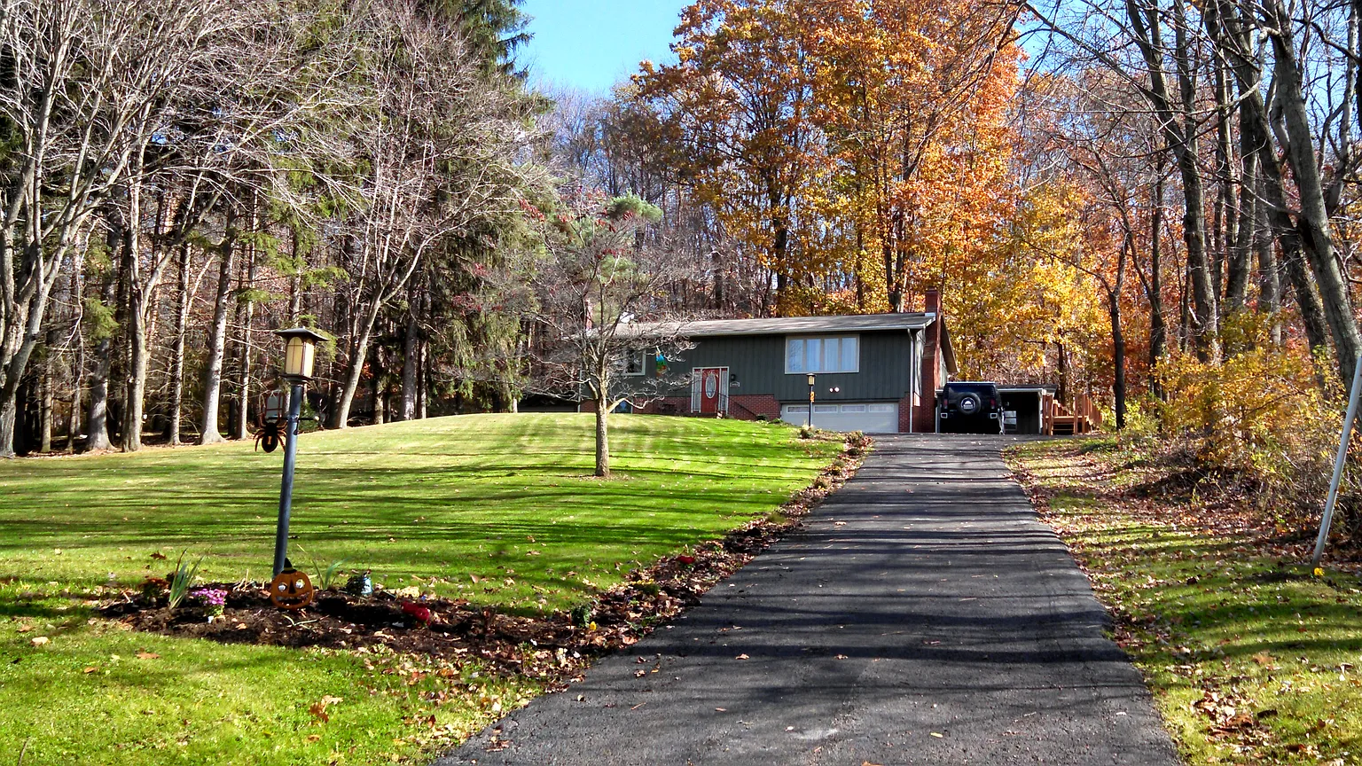 10466 Myers Rd photo 1