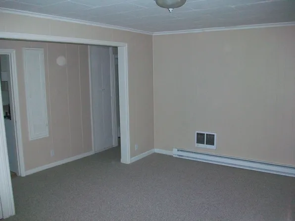 382 N Cedar St, Canby, OR 97013