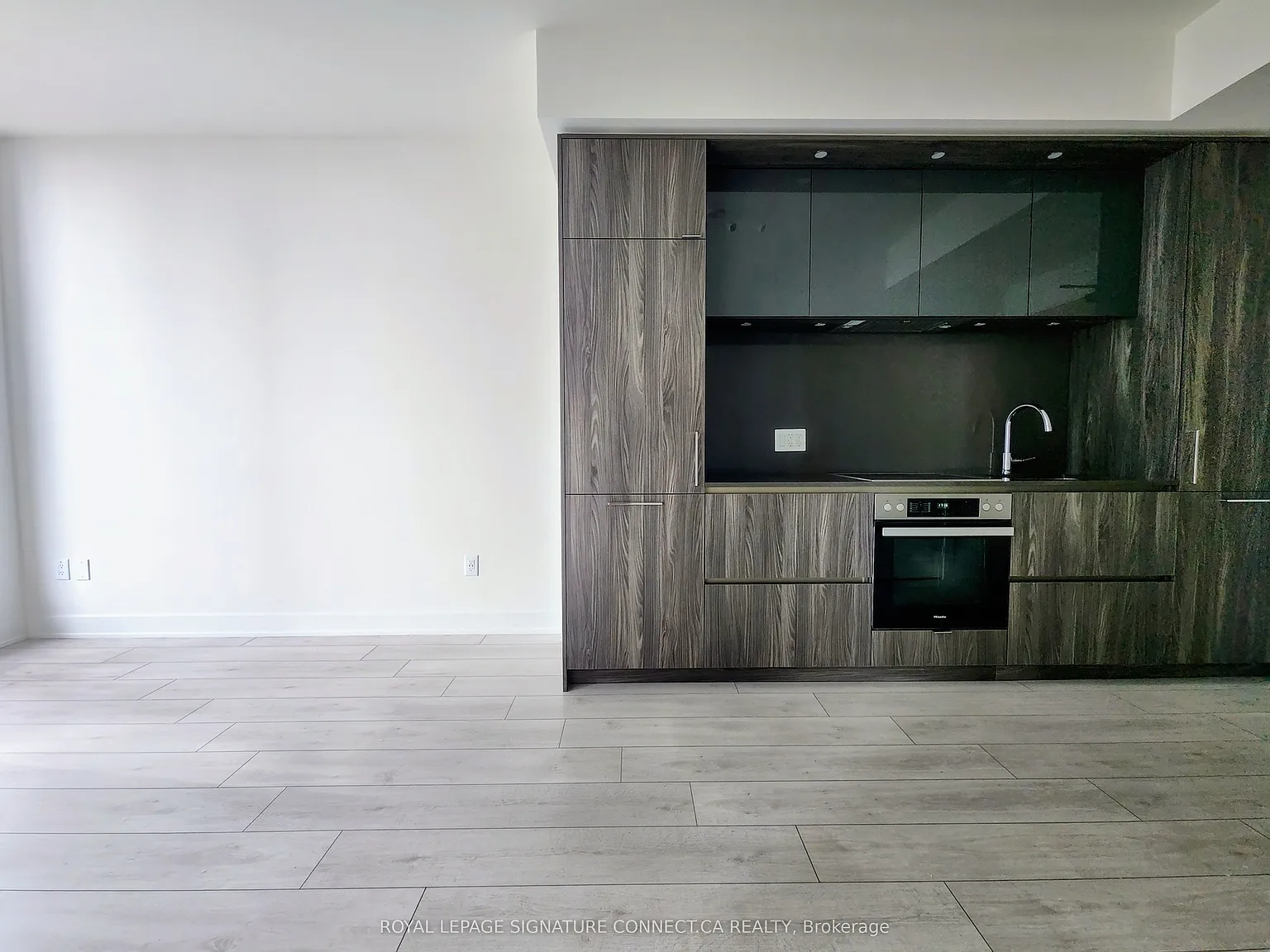 1 bed, $2,400 — Photo 3