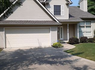 8860 Fair Rd, Strongsville, OH 44136