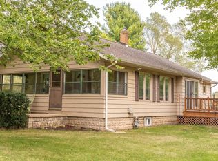 1419 Barron Lake Rd, Niles, MI 49120