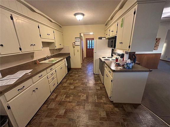 3rd image of 3809 S Rogers Cir