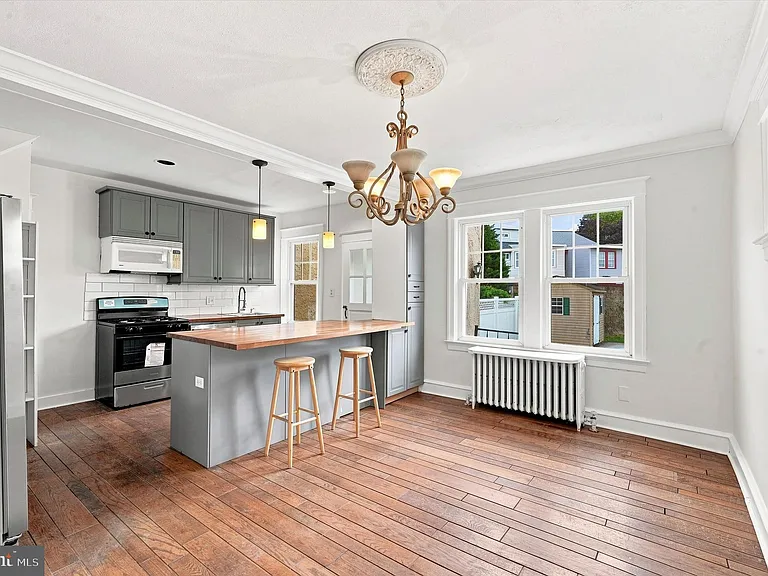 122 Wilson Ave — Photo 7