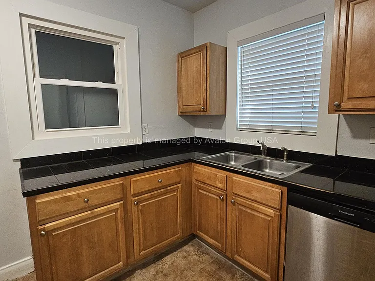 2653 College St #2653 — Photo 12