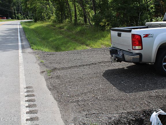 4th image of 2058 Pickett Park Hwy