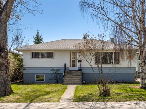 223 N 41st Ave NW, Calgary, AB T2K 0G9