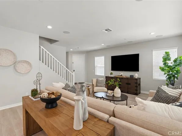 250 W Ridgewood, Long Beach, CA 90805