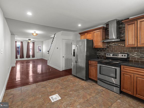 3rd image of 2637 N Orianna St