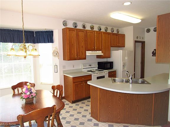 2nd image of 23244 Woodview Dr