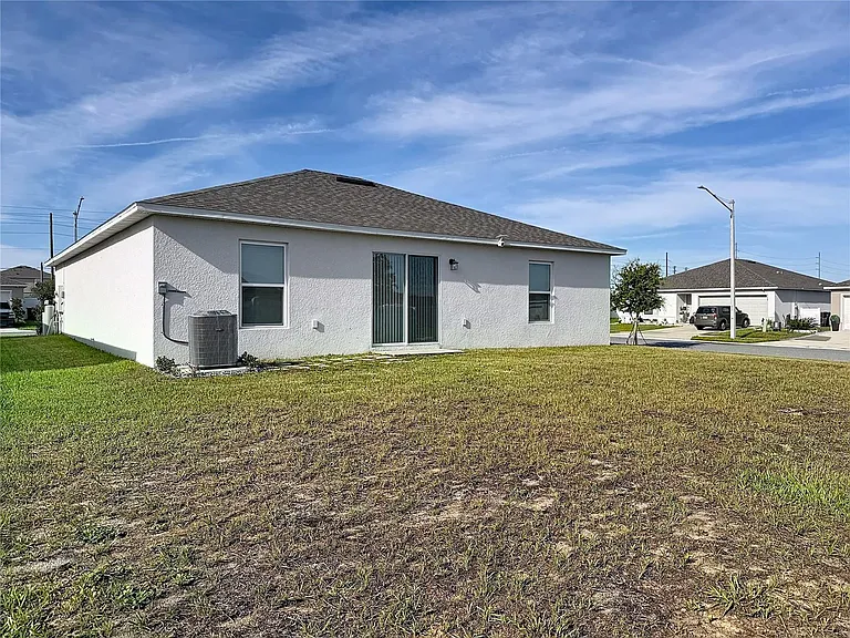 339 Towns Cir — Photo 21