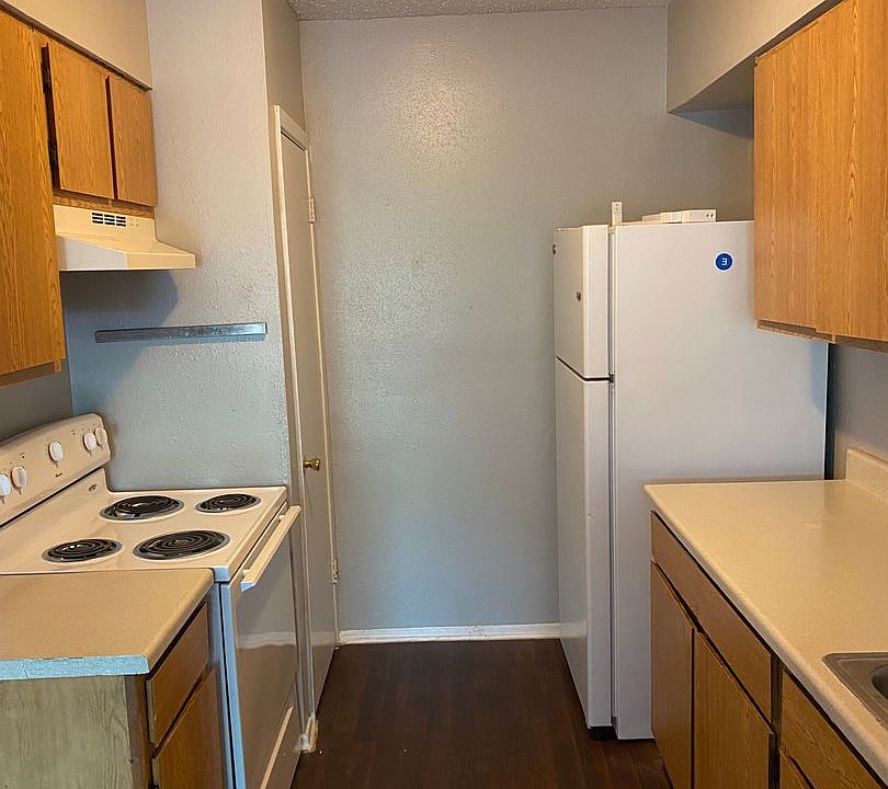 1st image of 322 Recoleta Rd APT 206