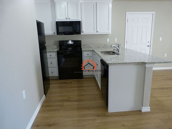 3rd image of 3132 Westminster Dr #B