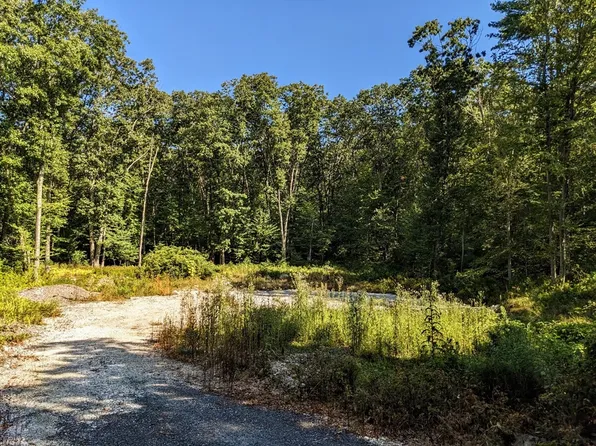 130 SE Main St, Douglas, MA 01516