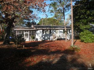 105 SE 2nd St, Oak Island, NC 28465