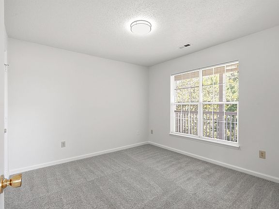 5th image of 4254 Villas Dr. #807