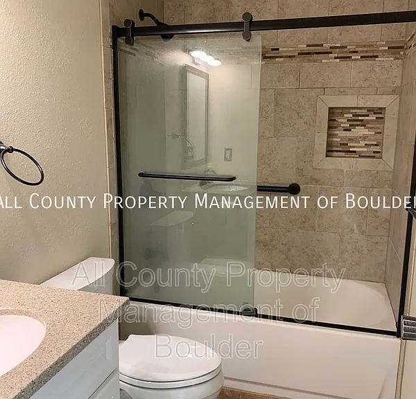 800 W Moorhead Cir #C — Photo 12