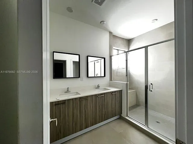 13644 SW 157th Ct — Photo 3