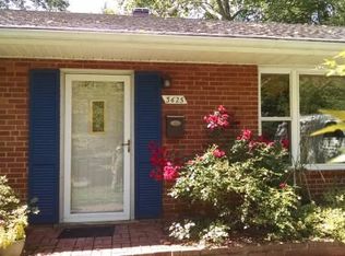 3625 Embassy Ln, Fairfax, VA 22030