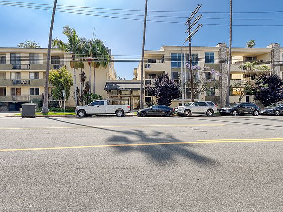 2nd image of 11970 Montana Ave