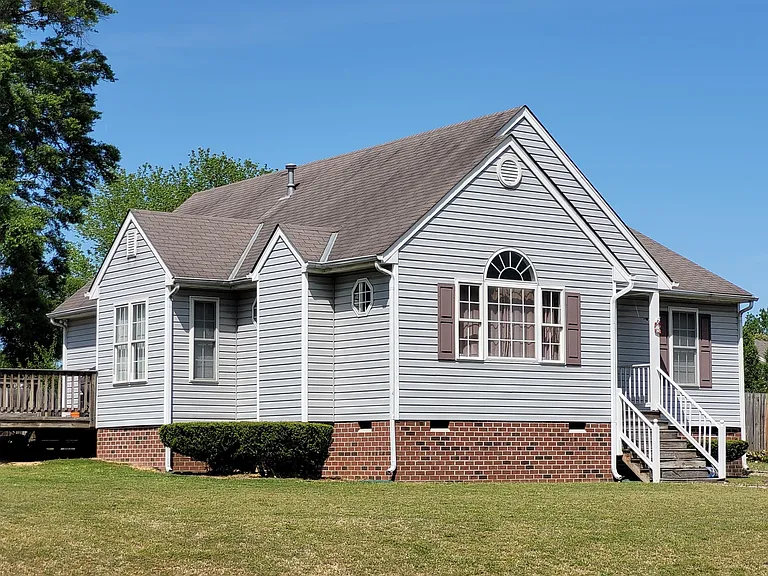 8061 Kiwi Ln — Photo 2