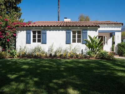 1877 Galbreth Rd, Pasadena, CA, 91104