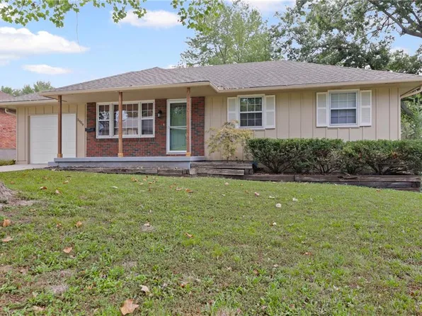3909 S Milton Dr, Independence, MO 64055