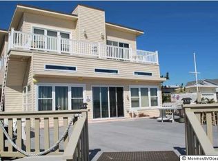 492 Sunset Blvd, Mantoloking, NJ 08738