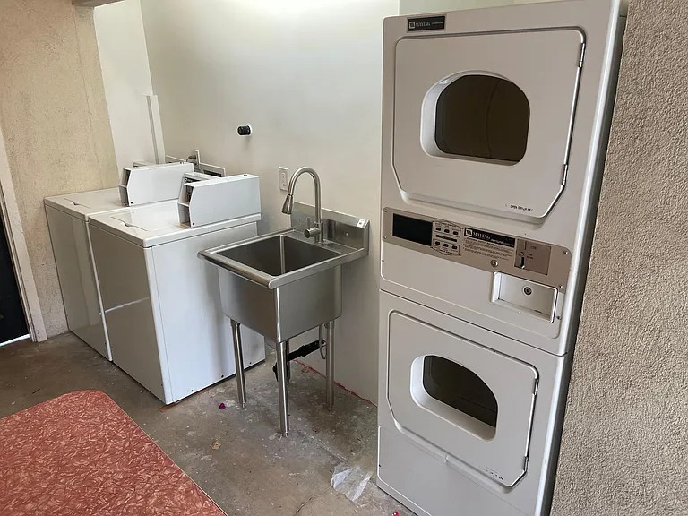 Common Laundry