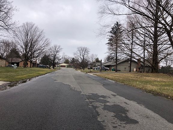 4th image of 18933 Crestview Ct