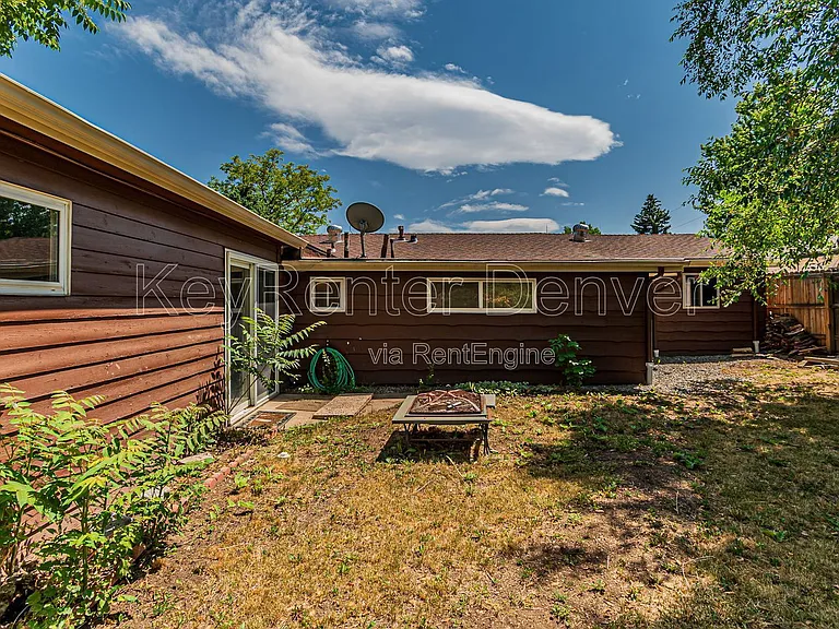 400 Lily Ln — Photo 36