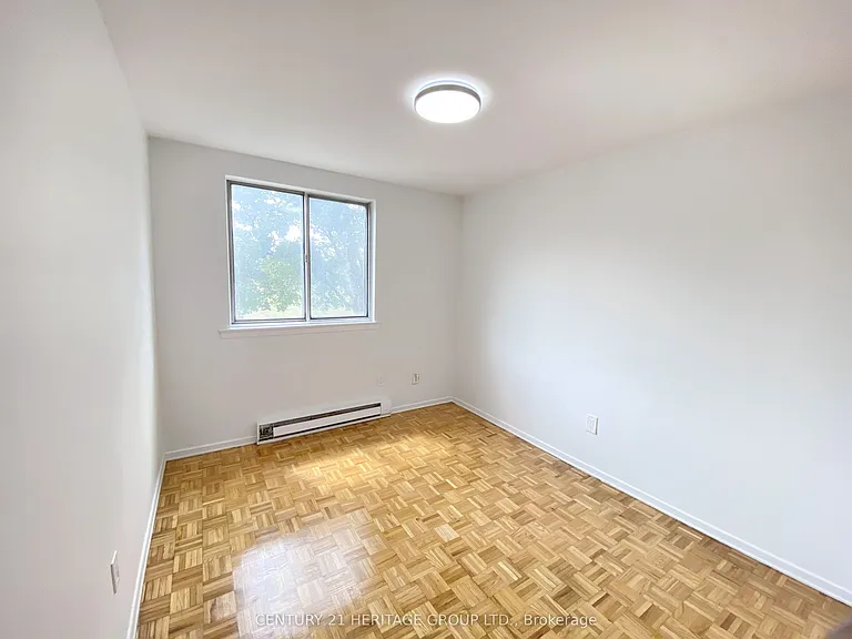 7555 Goreway Dr #153 — Photo 13