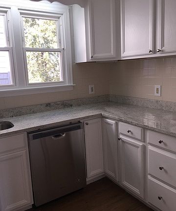 5th image of 1044 Marengo Ave #2