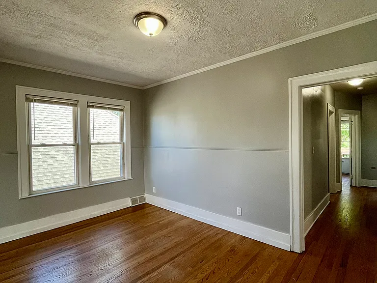 168 Bondie St — Photo 7